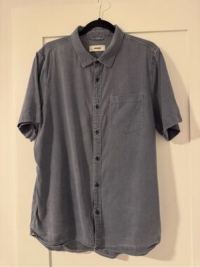 Buck Mason Short-Sleeve Washed Blue Button-Up Shirt